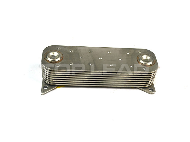 SINOTRUK HOWO Oil Cooler VG1500010335